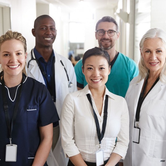 Der Kongress richtet sich an: Der Kongress richtet sich an etliche Heilberufe, die Patient*innen mit Erkrankungen des Gehirns behandeln